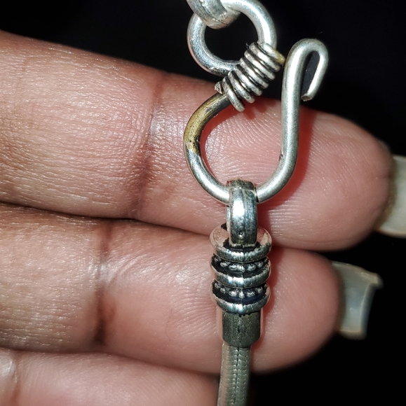 Tibetan Silver Pendant on a Snake Chain - Picture 5 of 6